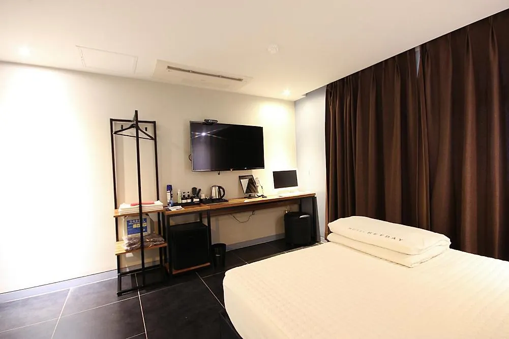 Hey Day Hotel Pusan 0*,